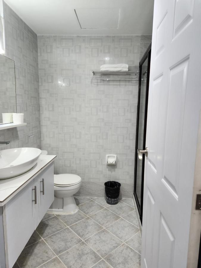 Condo Azur Suites A125 Amani Resorts Residences , 5 Minutes Airport, Netflix, Stylish, Cozy With Luxurious Swimming Pool Lapu-Lapu City Buitenkant foto