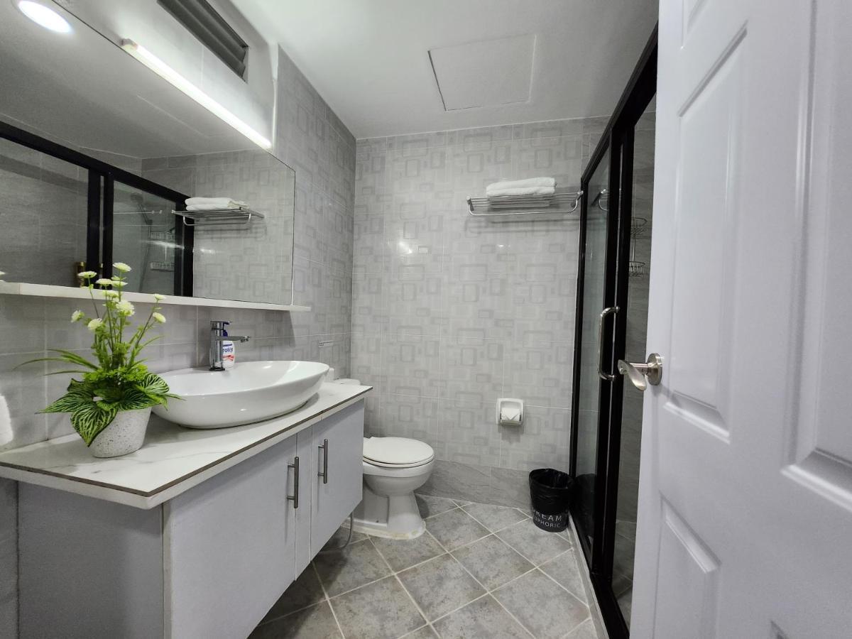 Condo Azur Suites A125 Amani Resorts Residences , 5 Minutes Airport, Netflix, Stylish, Cozy With Luxurious Swimming Pool Lapu-Lapu City Buitenkant foto