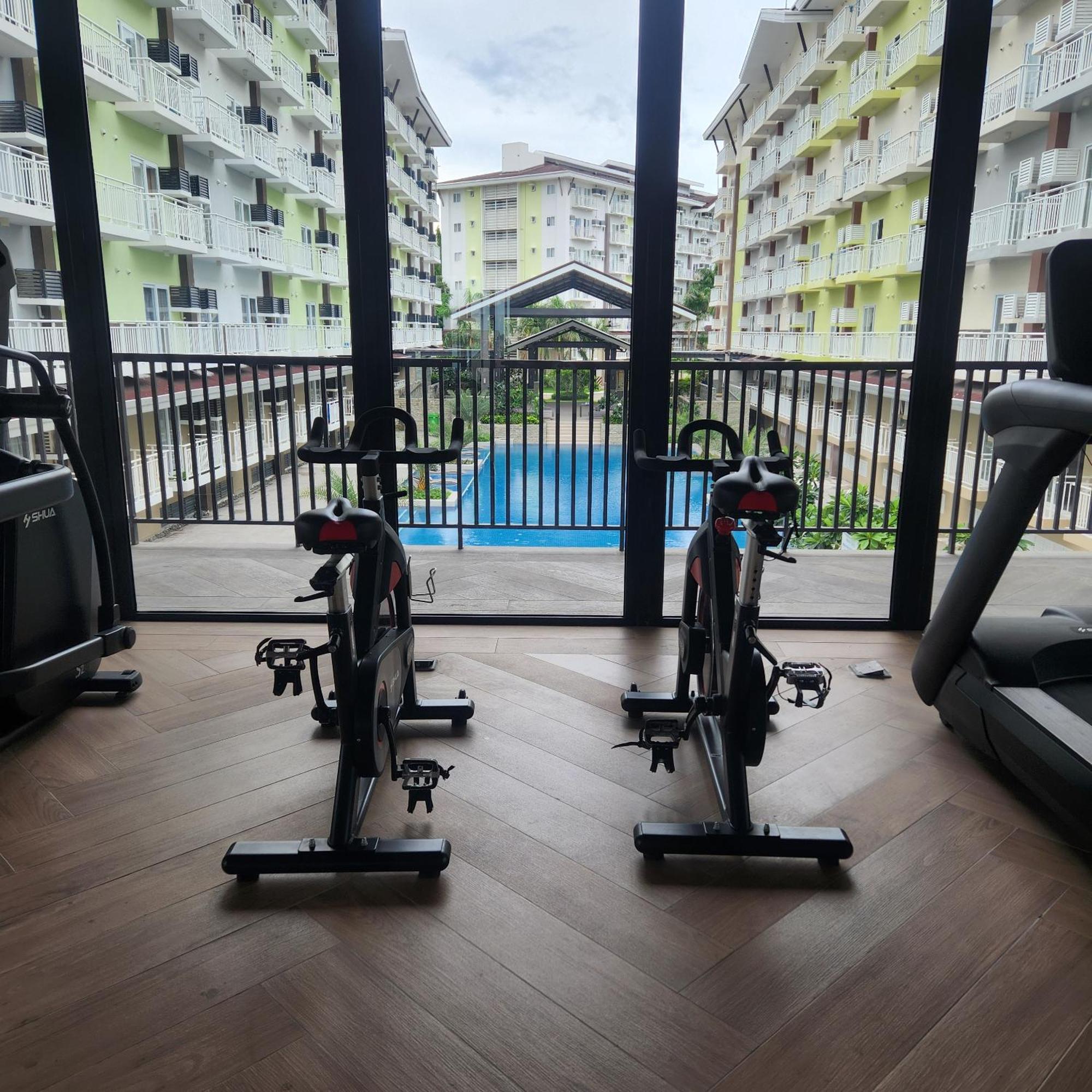 Condo Azur Suites A125 Amani Resorts Residences , 5 Minutes Airport, Netflix, Stylish, Cozy With Luxurious Swimming Pool Lapu-Lapu City Buitenkant foto